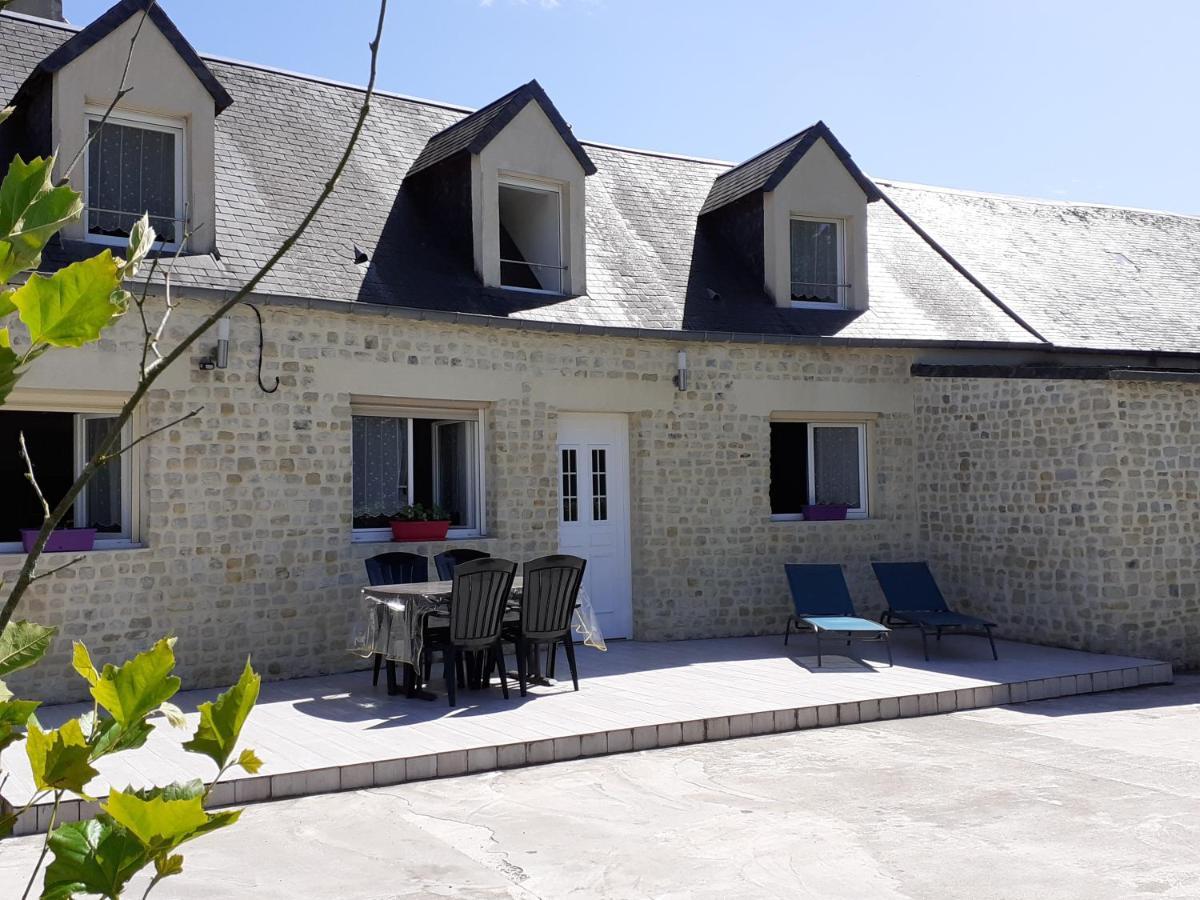 Villa Au Dom-Icile à Monceaux-en-Bessin Extérieur photo