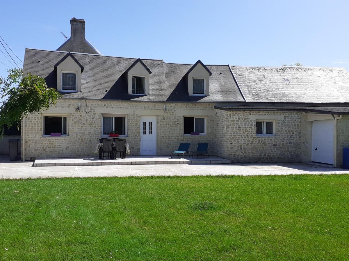 Villa Au Dom-Icile à Monceaux-en-Bessin Extérieur photo